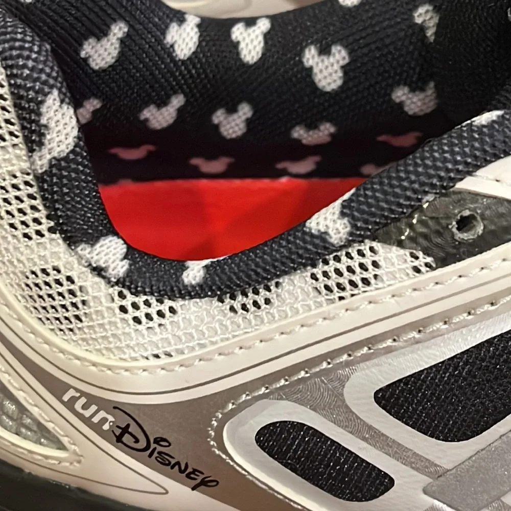 New Balance 860 W860DIS5 Minnie Mouse Run Disney Shoes Sneakers Women’s 5 D Wide